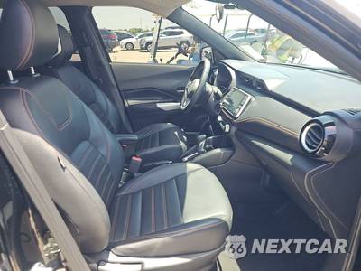 2020 Nissan Kicks SR - zdjęcie 8 z 23 - miniatura