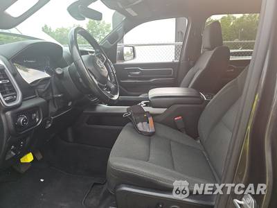 2020 Ram 1500 Big Horn Crew Cab Short Bed - zdjęcie 7 z 29 - miniatura