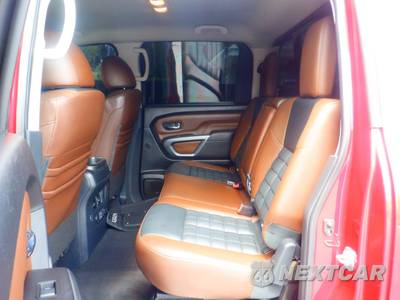 2019 Nissan TITAN XD Platinum Reserve Crew Cab Medium Bed - zdjęcie 8 z 23 - miniatura