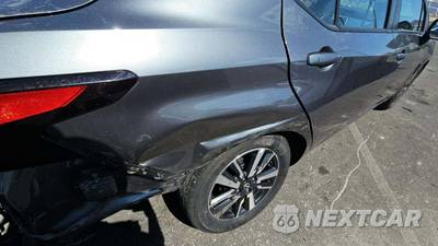 2025 Nissan Versa SV - zdjęcie 23 z 27 - miniatura