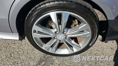 2014 Mercedes-Benz E 350 Sedan - zdjęcie 26 z 30 - miniatura