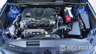 2024 Toyota Camry XLE - zdjęcie 35 z 38 - miniatura