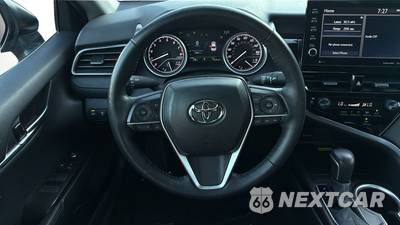 2024 Toyota Camry XLE - zdjęcie 16 z 38 - miniatura