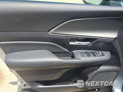 2025 Toyota Grand Highlander XLE - zdjęcie 9 z 26 - miniatura