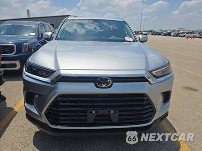 2025 Toyota Grand Highlander XLE - zdjęcie 2 z 26 - miniatura