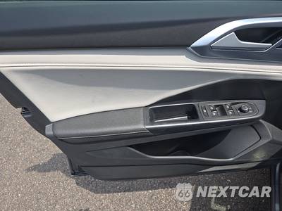 2025 Volkswagen Taos SE - zdjęcie 9 z 22 - miniatura