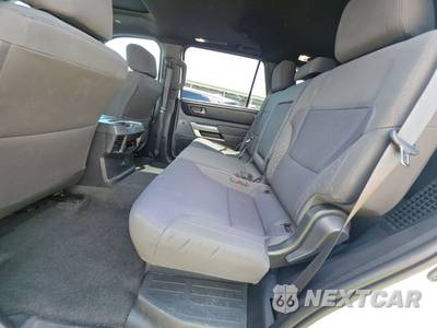 2025 Toyota Sequoia SR5 - zdjęcie 13 z 28 - miniatura
