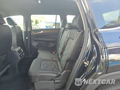 2025 Volkswagen Atlas 2.0T SE w/Technology - zdjęcie 13 z 25 - miniatura