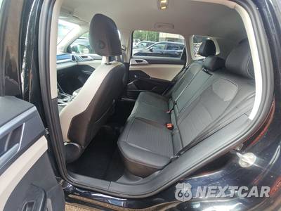 2025 Volkswagen Taos SE - zdjęcie 13 z 21 - miniatura