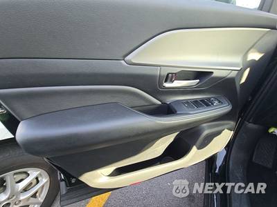 2025 Toyota Grand Highlander XLE - zdjęcie 9 z 25 - miniatura