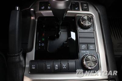 2020 Toyota Land Cruiser Heritage Edition - zdjęcie 47 z 60 - miniatura