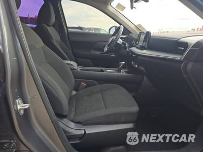 2025 Nissan Kicks S - zdjęcie 8 z 23 - miniatura