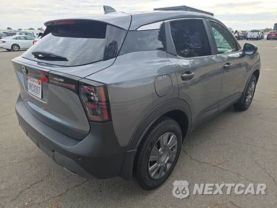 2025 Nissan Kicks S - zdjęcie 4 z 23 - miniatura