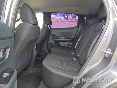 2025 Nissan Kicks S - zdjęcie 13 z 23 - miniatura