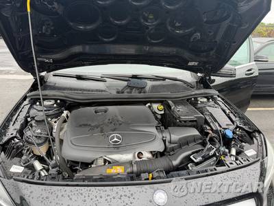 2017 Mercedes-Benz GLA 250 - zdjęcie 8 z 34 - miniatura