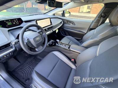 2026 Toyota Prius XLE - zdjęcie 14 z 36 - miniatura