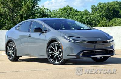 2026 Toyota Prius XLE - zdjęcie 35 z 36 - miniatura