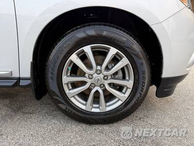 2015 Nissan Pathfinder SL - zdjęcie 33 z 132 - miniatura