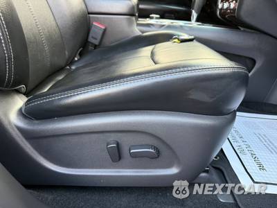2015 Nissan Pathfinder SL - zdjęcie 49 z 132 - miniatura