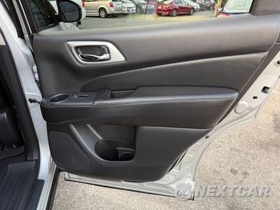 2015 Nissan Pathfinder SL - zdjęcie 54 z 132 - miniatura