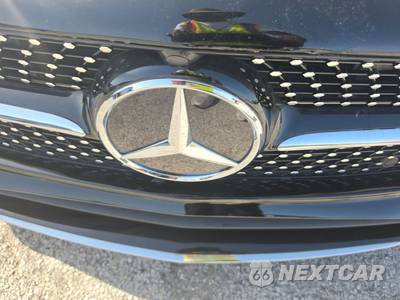 2023 Mercedes-Benz CLA 250 4MATIC - zdjęcie 22 z 29 - miniatura