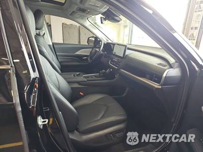 2025 Toyota Grand Highlander Hybrid Limited - zdjęcie 8 z 36 - miniatura