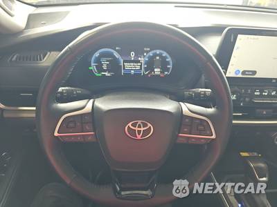 2025 Toyota Grand Highlander Hybrid Limited - zdjęcie 10 z 36 - miniatura