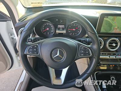 2017 Mercedes-Benz GLC 300 4MATIC - zdjęcie 10 z 35 - miniatura