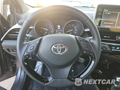 2021 Toyota C-HR Nightshade - zdjęcie 10 z 24 - miniatura