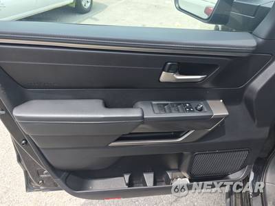 2022 Toyota Tundra SR5 Crew Cab Short Bed - zdjęcie 9 z 24 - miniatura