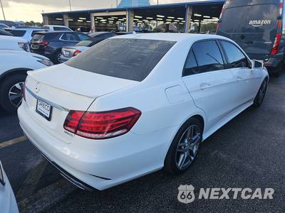 2014 Mercedes-Benz E 350 Sedan - zdjęcie 4 z 28 - miniatura