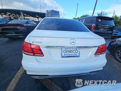 2014 Mercedes-Benz E 350 Sedan - zdjęcie 5 z 28 - miniatura