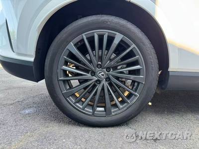 2025 Lexus RX 350 Premium - zdjęcie 32 z 38 - miniatura