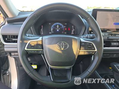 2025 Toyota Grand Highlander XLE - zdjęcie 10 z 24 - miniatura
