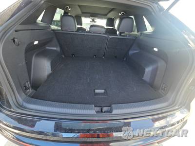 2025 Volkswagen Atlas Cross Sport 2.0T SE w/Technology - zdjęcie 16 z 24 - miniatura