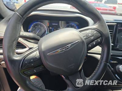 2021 Chrysler Pacifica Touring 121.6" WB - zdjęcie 10 z 30 - miniatura