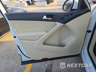 2017 Volkswagen Tiguan S - zdjęcie 9 z 34 - miniatura