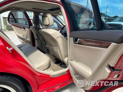 2010 Mercedes-Benz C 300 - zdjęcie 31 z 35 - miniatura