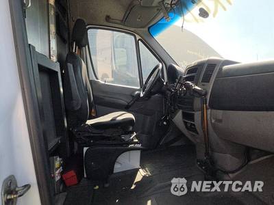 2012 Mercedes-Benz Sprinter 2500 Cargo Van High Roof 170.3" WB - zdjęcie 8 z 48 - miniatura