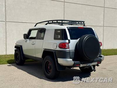 2007 Toyota FJ Cruiser w/Rear Doors - zdjęcie 11 z 31 - miniatura