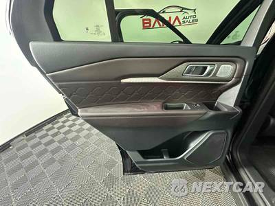 2026 Ford Explorer Platinum - zdjęcie 17 z 50 - miniatura