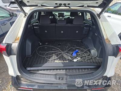2023 Toyota RAV4 Prime SE - zdjęcie 16 z 26 - miniatura