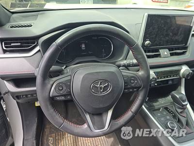 2023 Toyota RAV4 Prime SE - zdjęcie 10 z 26 - miniatura