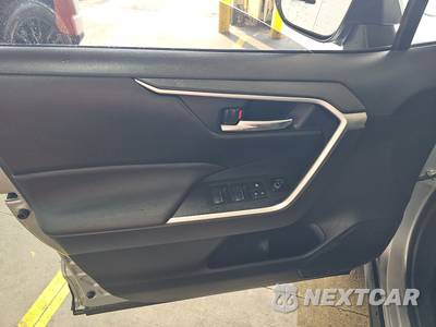 2023 Toyota RAV4 Prime SE - zdjęcie 9 z 27 - miniatura
