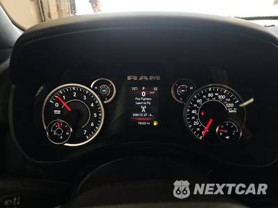 2023 Ram 1500 Big Horn Crew Cab Short Bed - zdjęcie 12 z 27 - miniatura