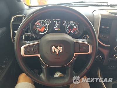 2023 Ram 1500 Big Horn Crew Cab Short Bed - zdjęcie 10 z 27 - miniatura