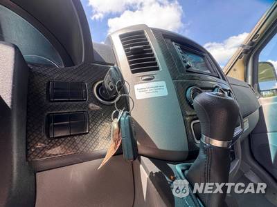 2014 Mercedes-Benz Sprinter 3500 Cab Chassis DRW - zdjęcie 27 z 40 - miniatura