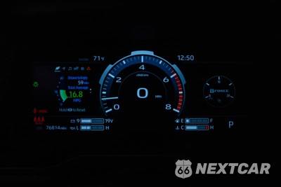 2024 Toyota Tundra Platinum Crew Cab Short Bed - zdjęcie 17 z 28 - miniatura