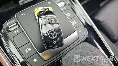 2022 Mercedes-Benz AMG GLB 35 4MATIC - zdjęcie 23 z 29 - miniatura