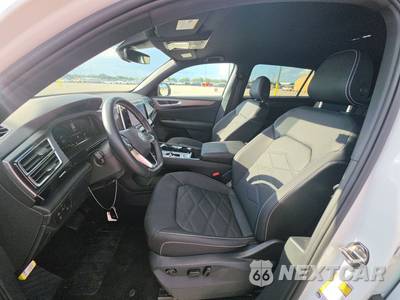 2025 Volkswagen Atlas Cross Sport 2.0T SE w/Technology - zdjęcie 7 z 24 - miniatura
